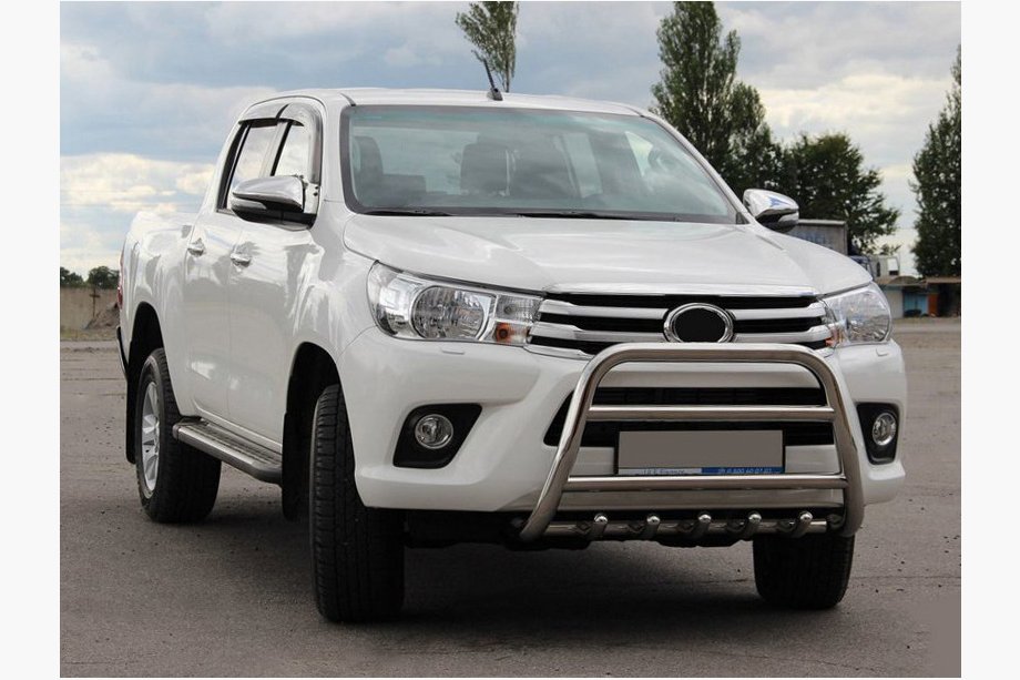 Toyota Hilux 2015– Frontbescherming WT010 (RVS) Image