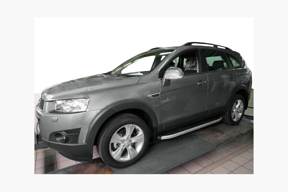 Chevrolet Captiva 2006–2019 Fullmond side steps (2 stuks, aluminium) Image