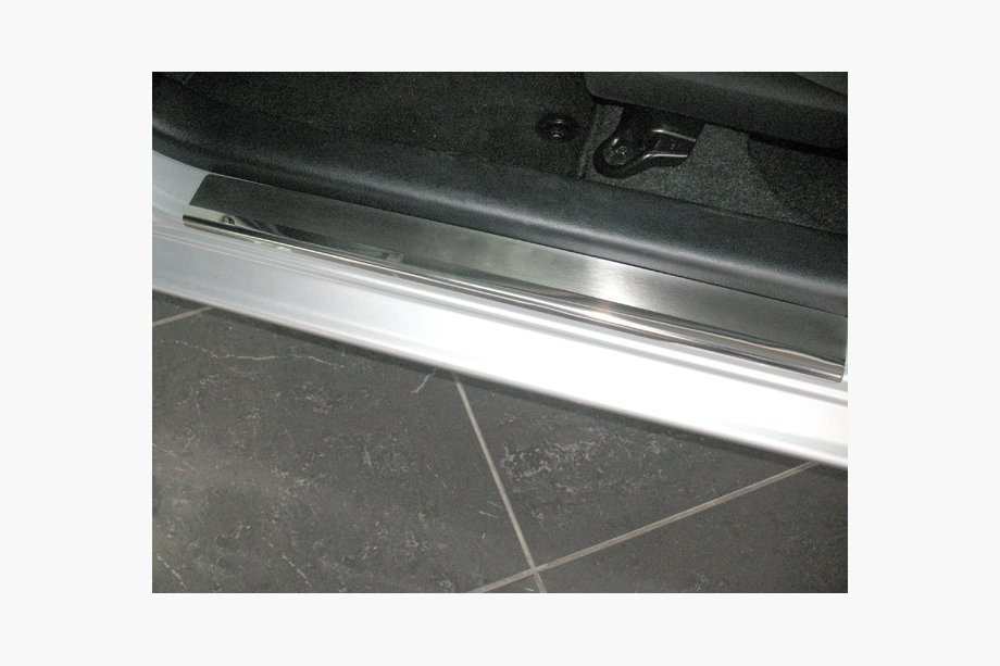 Toyota Yaris 2010–2020 Nataniko RVS dorpellijsten (set van 4) Image