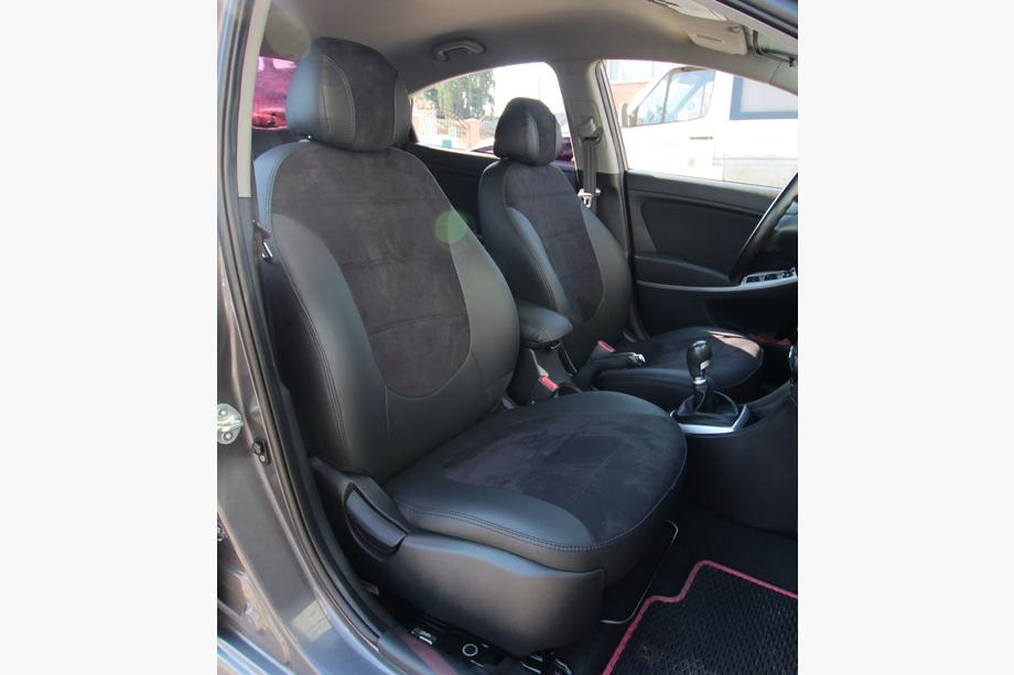 Hyundai Accent 2011–2017 Autostoelhoezen eco-leer+stof+Alcantara Antara A001 (complete set, volledig interieur) Image