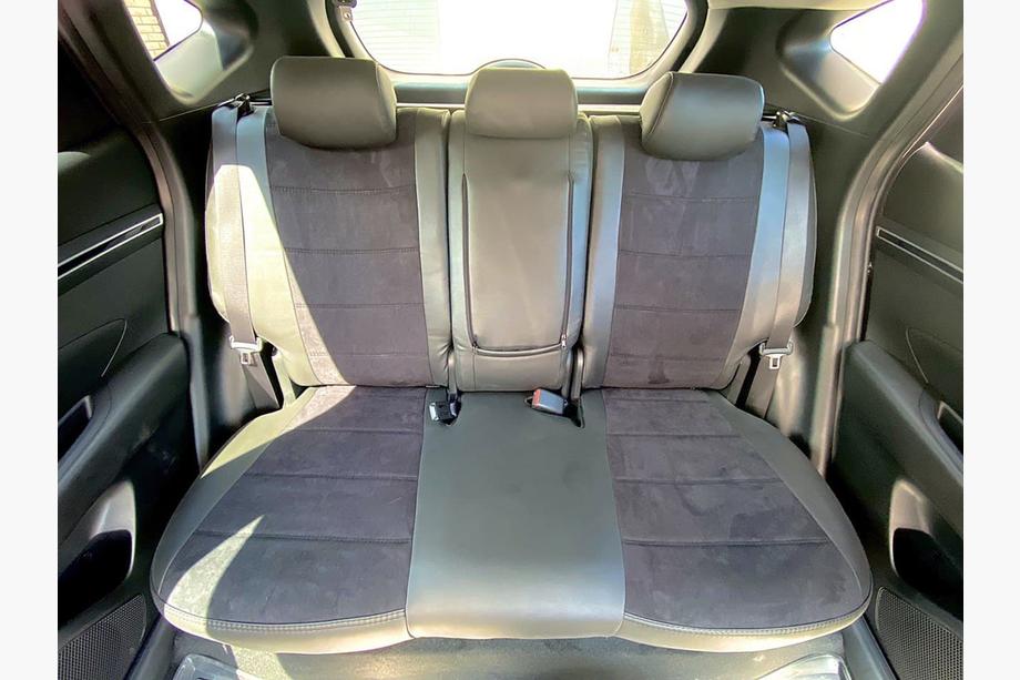 Hyundai Tucson NX4 2021– Autostoelhoezen eco-leer+stof+Alcantara Antara A001 (complete set, volledig interieur) Foto 7