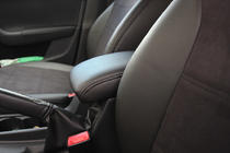 Skoda Octavia III A7 2013–2019 Autostoelhoezen eco-leer+stof+Alcantara Antara A001 (complete set, volledig interieur) foto 10