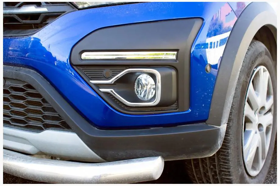Dacia Sandero 2021– Mistlamp sierlijsten (2 stuks, RVS) Foto 1