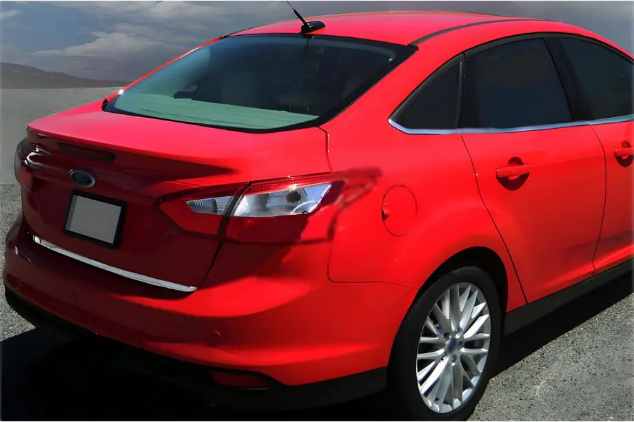 Ford Focus III 2011–2017 RVS kofferbakrand 2015-2017 (Sedan) Image