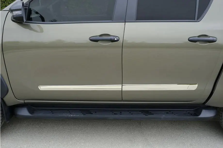 Nissan Navara/NP300 2016– Deurlijsten (4-delig, RVS) Image