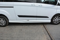 Ford Custom 2013–2022 Sideskirts (set van 2, spuitklaar) foto 7
