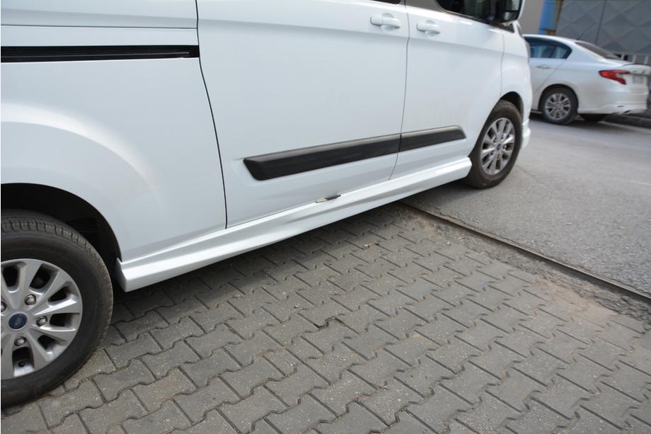 Ford Custom 2013–2022 Sideskirts (set van 2, spuitklaar) Image