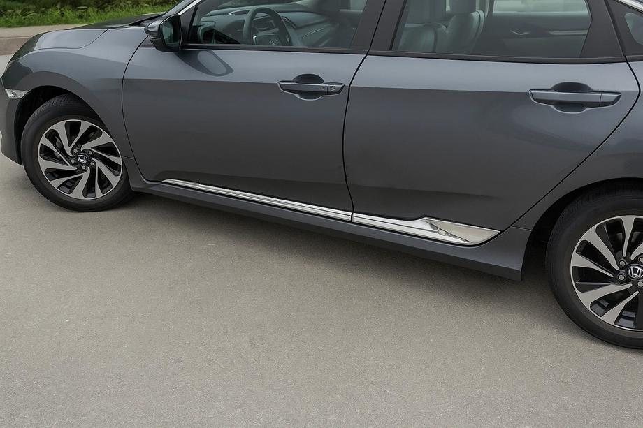 Honda Civic Sedan X 2016–2021 Deurstrip V2 (set 4 stuks, RVS) Image