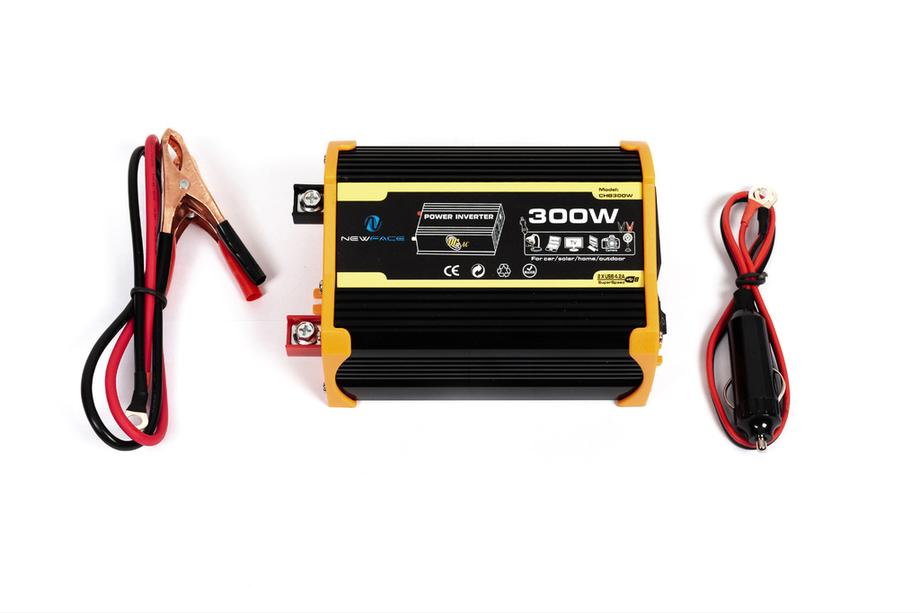 Auto omvormer 12V naar 220V + USB 300W CHB300W Image
