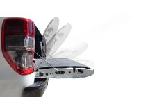 Isuzu D-Max 2011–2019 Gasveren achterklep foto 1