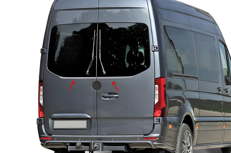 Mercedes Sprinter W907/W910 2018– RVS sierlijst achterruit (2 stuks) OmsaLine - Italiaans roestvrij staal Image