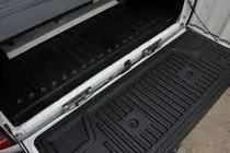 Nissan Navara/NP300 2016– Soft-open achterklepdemper foto 2
