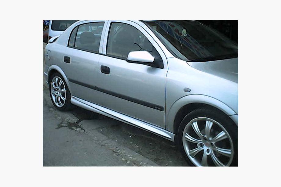 Opel Astra G Classic 1998–2012 Sideskirts Sedan (ongelakt) Image