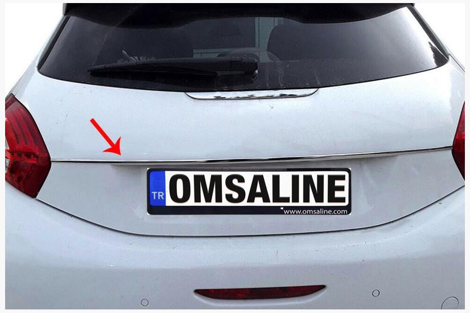 Peugeot 208 2012–2019 Chromen sierlijst boven kenteken OmsaLine (RVS) Image