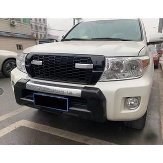Radiateurgrille met opschrift 2012-2016 (GR Sport) Toyota Land Cruiser 200 2007–2021 foto 1