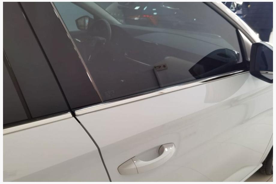 Skoda Scala 2018– Onderste raamlijsten (6 stuks, RVS) Image