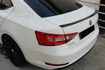 Skoda Superb 2015–2024 Lipspoiler (Omsa, zwart) foto 1