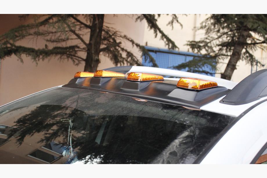 Renault Duster 2008–2017 Voorruit zonneklep V2 (LED) Foto 6