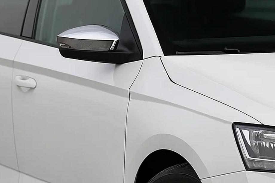 Skoda Rapid 2012–2019 RVS spiegelkappen met uitsparing voor richtingaanwijzer (2 stuks) Image