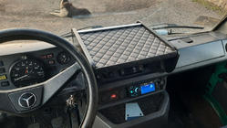 Mercedes T1 (207-410) 1977–1995 Dashboardplank (grijs met grijs stiksel) foto 1