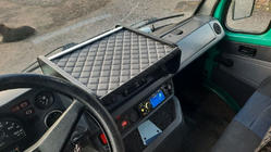 Mercedes T1 (207-410) 1977–1995 Dashboardplank (grijs met grijs stiksel) foto 2