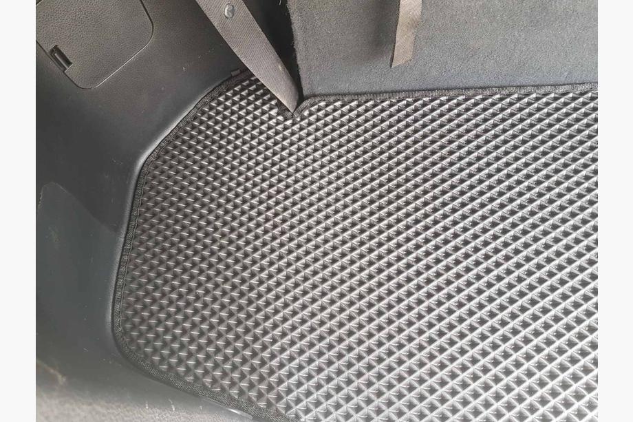 Toyota Highlander 2013–2019 EVA kofferbakmat (klein, zwart) Foto 6