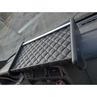 Dashboardplank 1994-1999 (zwart met zwart stiksel) foto 2