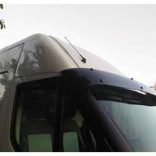Voorruitspoiler V2 (glans zwart, 5 mm) Iveco Daily 2014– foto 4