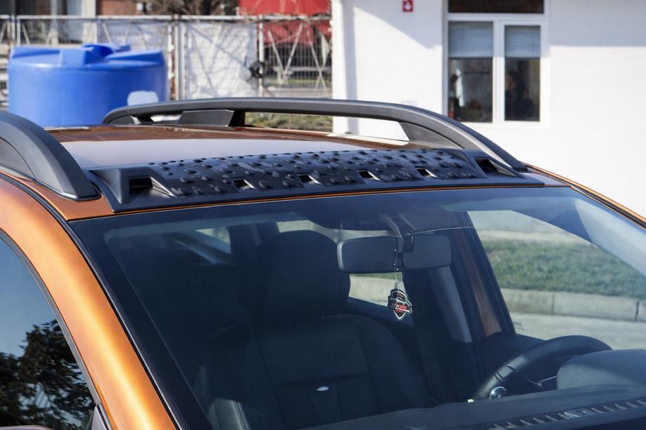 Dacia Duster 2018–2024 Voorruit zonneklep EuroCap Image