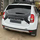 Renault Duster 2008–2017 Kunststof sierlijst voor kofferklep foto 2