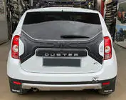 Renault Duster 2008–2017 Kunststof sierlijst voor kofferklep foto 1