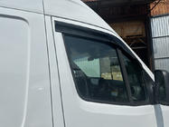 Mercedes Sprinter W907/W910 2018– Raamdeflectoren (2 stuks, Sunplex Sport) foto 6