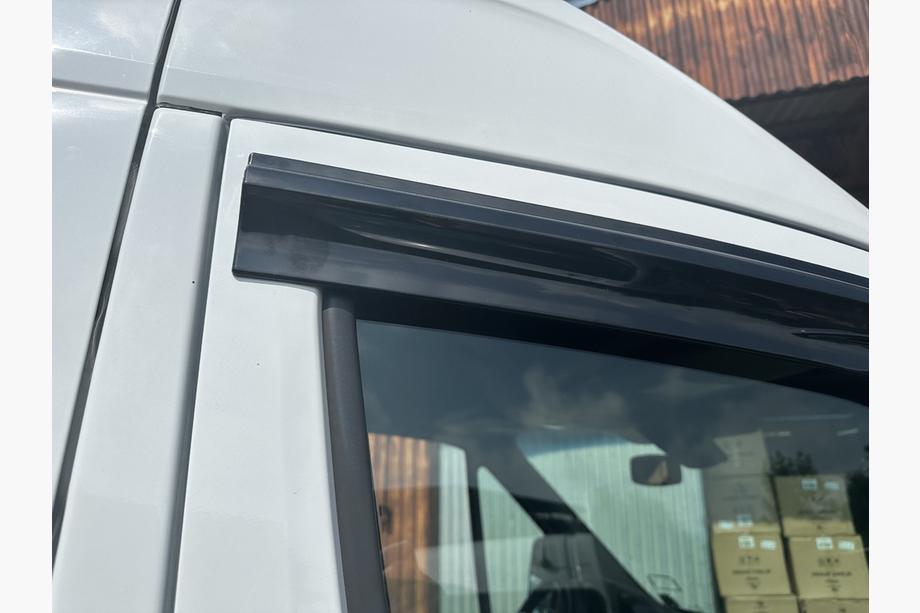 Mercedes Sprinter W907/W910 2018– Raamdeflectoren (2 stuks, Sunplex Sport) Foto 5
