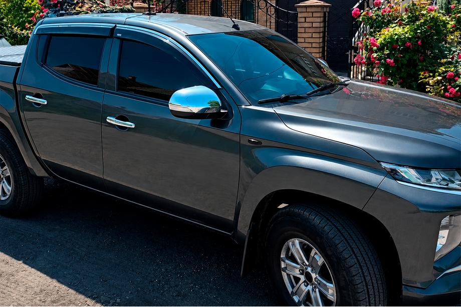 Mitsubishi L200 2015–2024 Raamwindschermen met chromen sierlijst (set van 4, Niken) Foto 1