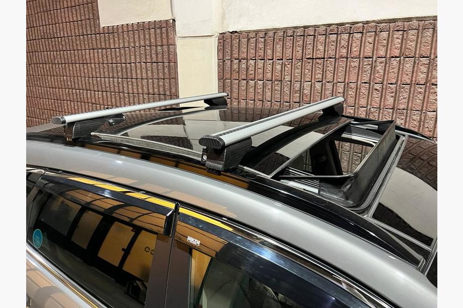 Hyundai Tucson TL 2016–2021 Afsluitbare dwarsdragers voor geïntegreerde dakrails Wizard V2 (2 stuks) 125 cm, zwart Foto 7
