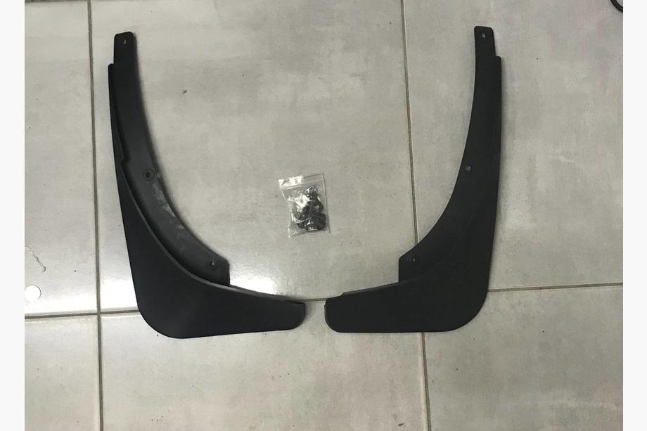 Skoda Yeti 2009–2017 Premium achterspatlapset (2 stuks) Image