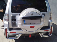 Mitsubishi Pajero Wagon IV 2006–2021 Bodykit set Black Hawk foto 3