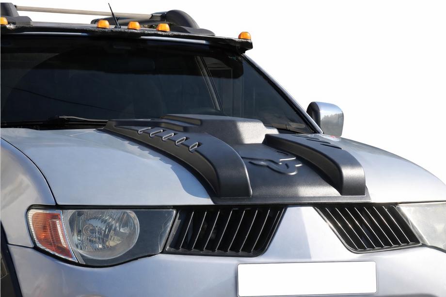 Mitsubishi L200 2006–2015 Motorkap sierlijst V2 (ABS) Image