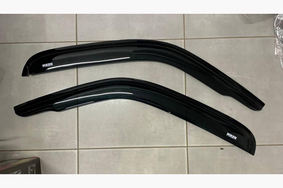 Renault Master 1998–2010 Outlet! Raamwindschermen (2 stuks, Niken) Image