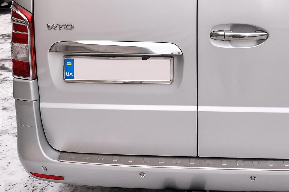 Mercedes Vito/V-klasse W447 2014– Sierlijst boven kenteken, 2-deurs (RVS) Image