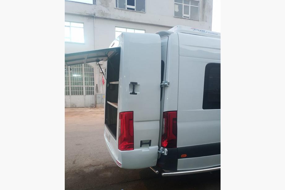Mercedes Sprinter W907/W910 2018– Dakdrager (hoog dak) Foto 2