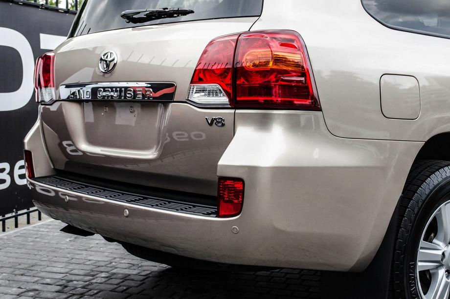 Toyota Land Cruiser 200 2007–2021 Achterlichten 2007-2015 (OEM) Image