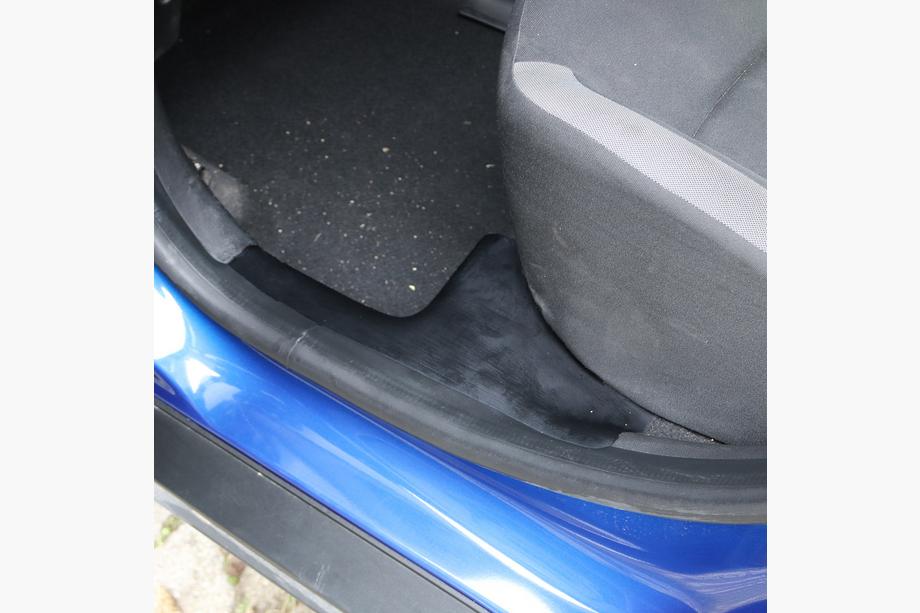 Renault Duster 2018–2024 Interieur dorpellijsten EuroCap (5 stuks, ABS) Foto 1