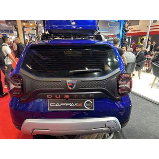 Kunststof sierlijst voor kofferklep (1 stuk) Dacia Duster 2018–2024 foto 2