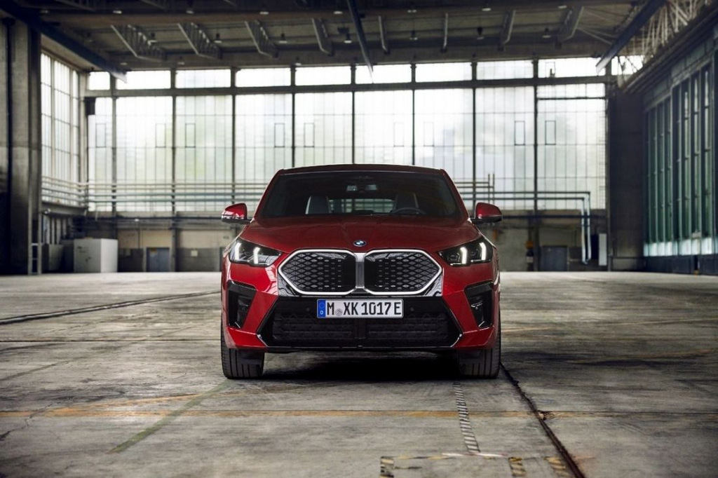 Elektrische compacte crossover BMW iX2