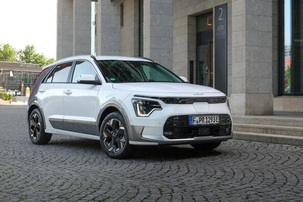 Review van de tweede generatie elektrische crossover KIA Niro EV