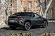 Elektrische Lexus RZ-crossover krijgt betaalbaardere versie – 300e foto 5