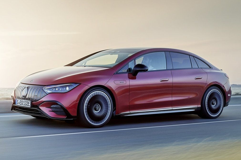 Review van de elektrische sedan Mercedes-Benz EQE (V295)