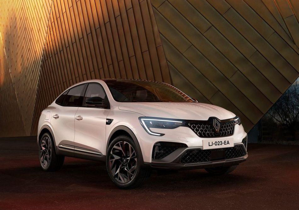 Review van de vernieuwde Renault Arkana-crossover
