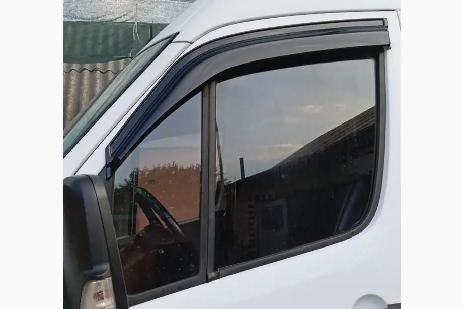 Volkswagen Crafter 2006–2016 Winddeflectoren voor zijruiten (2 stuks, EuroCap) Image
